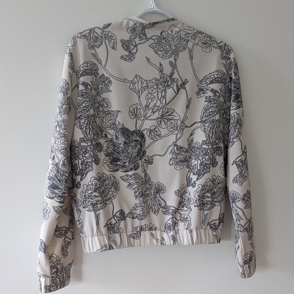 Floral Print Bomber Jacket - Picture 7 of 7